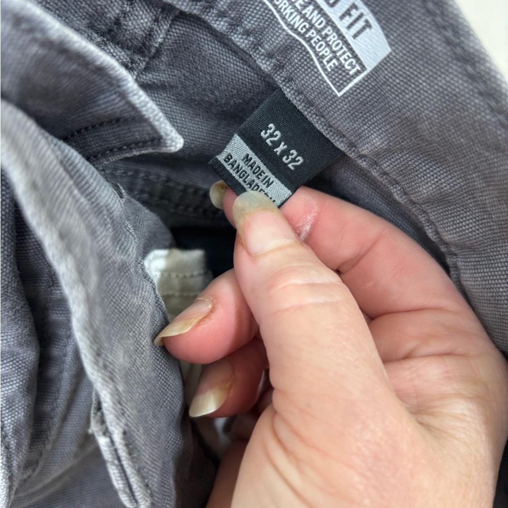 Carhartt relaxed fit gray canvas pants size 32X32 (measures 33”X31”) - Picture 5 of 6